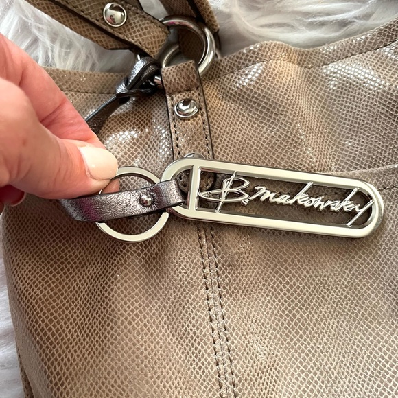 B.MAKOWSKY•leather taupe shoulder tote bag EUC - Picture 5 of 14